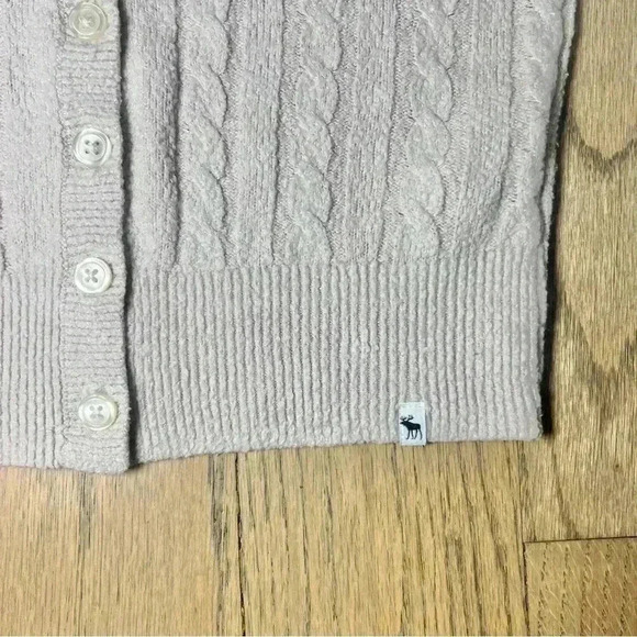 Abercrombie Kids Girls Button Up Cream Cable
Knit Cardigan Size 11/12 - Picture 3 of 7